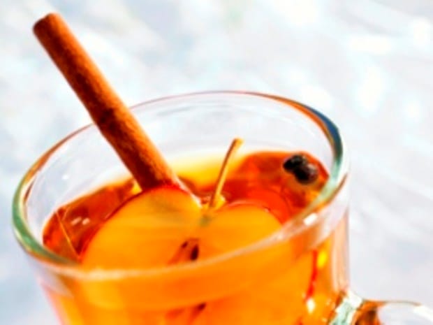 Apple Cinnamon Cocktail 