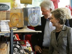 Hillary Clinton and Bill Clinton Visit Lynn's Paradise Cafe, Louisville