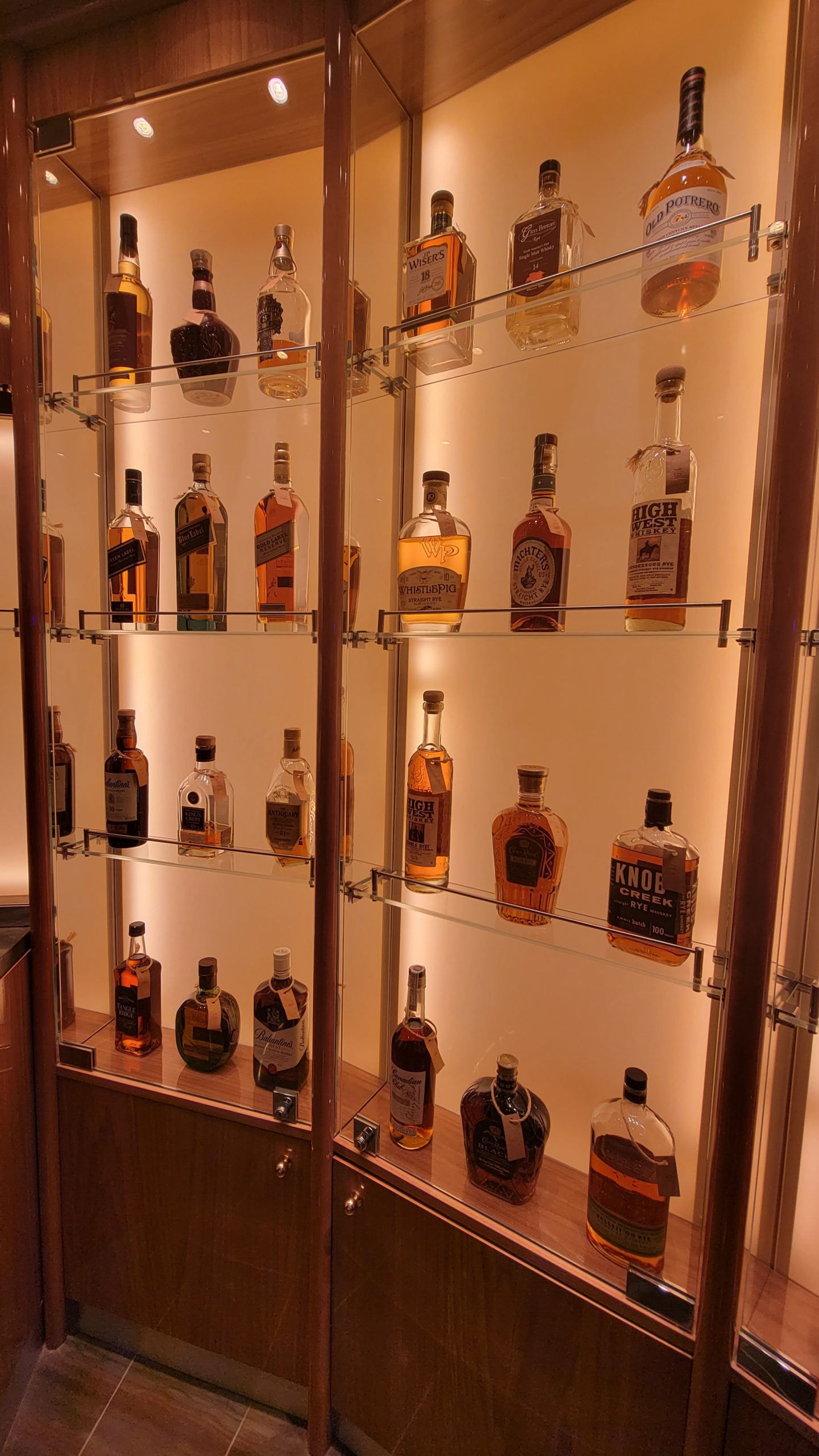 Holland America Whiskey Bar